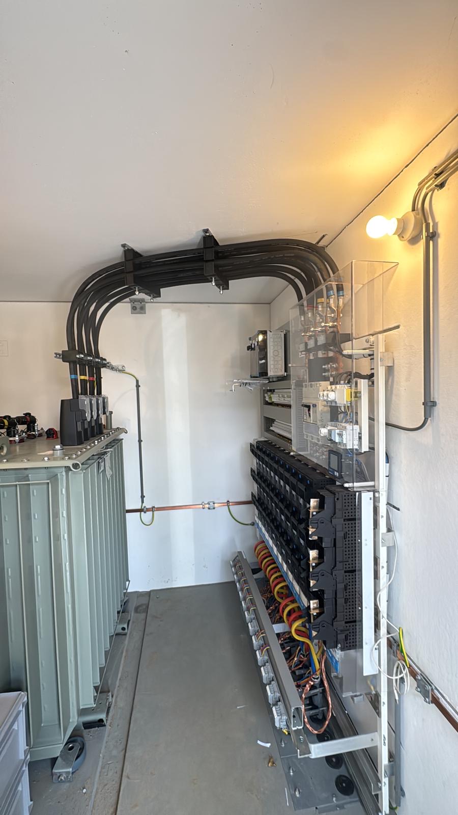 Middenspanningsruimte met transformator en LS-verdeler